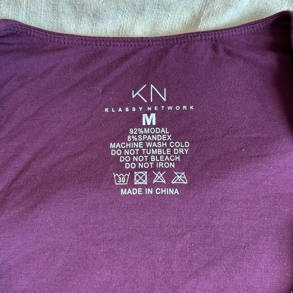 Klassy Network LONG SLEEVE SQUARE NECK BRAMI in Plum - Picture 5 of 9